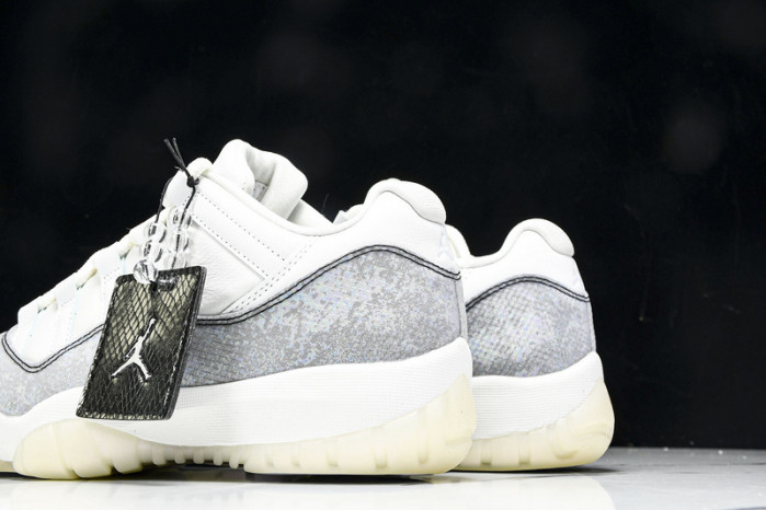 Air Jordan 11 Low CNY “Year of the Snake”  HQ7000-001