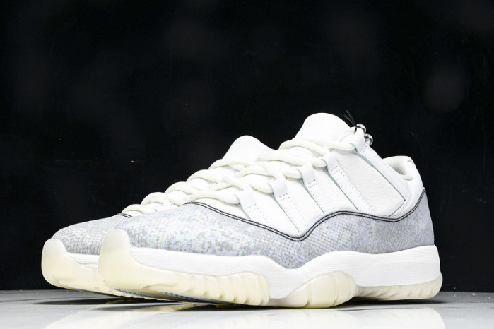 Air Jordan 11 Low CNY “Year of the Snake”  HQ7000-001