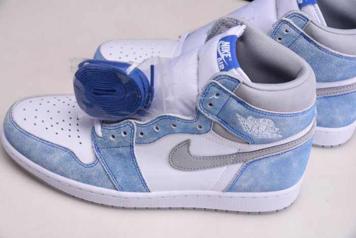 Air Jordan 1 Hyper Royal 555088-402