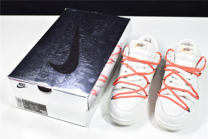 OF X FUTURA X NIKE DUNK CT0856-900