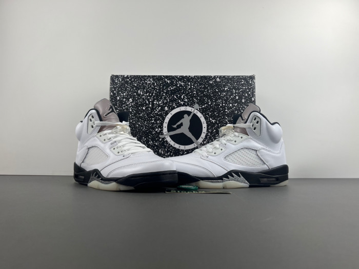 Air Jordan 5 “White Black”  DD0587-110