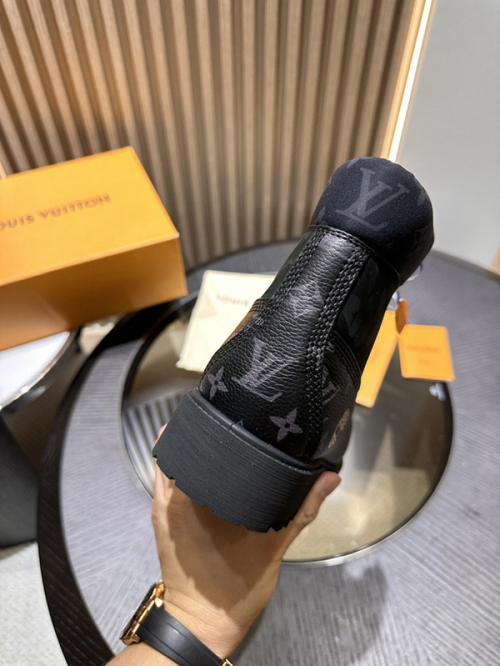 LVT  BOOT   COPSHOE  L&V-358