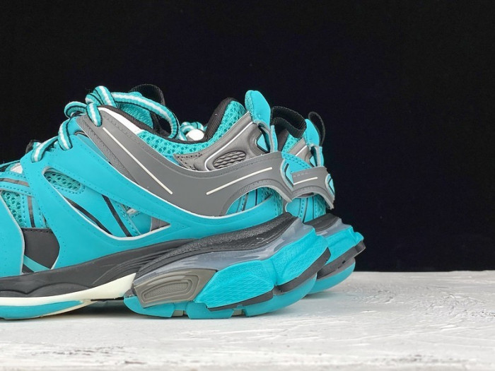 BL TRIPLE TRAINER EMERRALD  BLUE 522523 W2LR4 5687