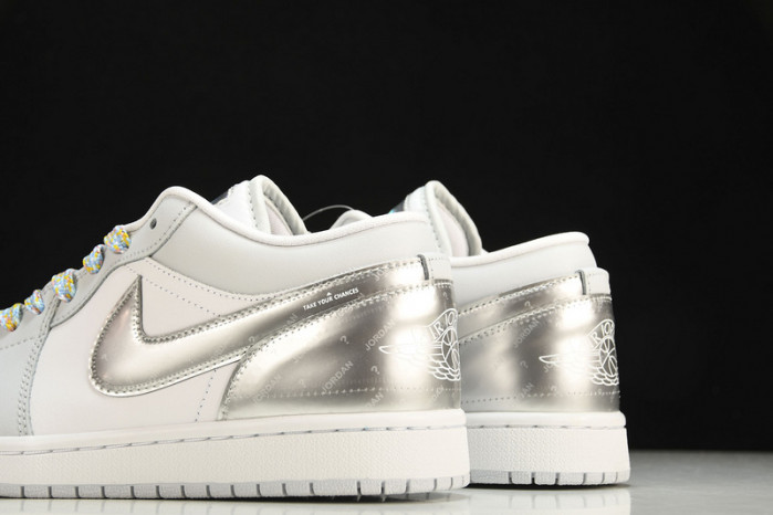 Jordan 1 Low SE Tear Away Silver - DX6070-101