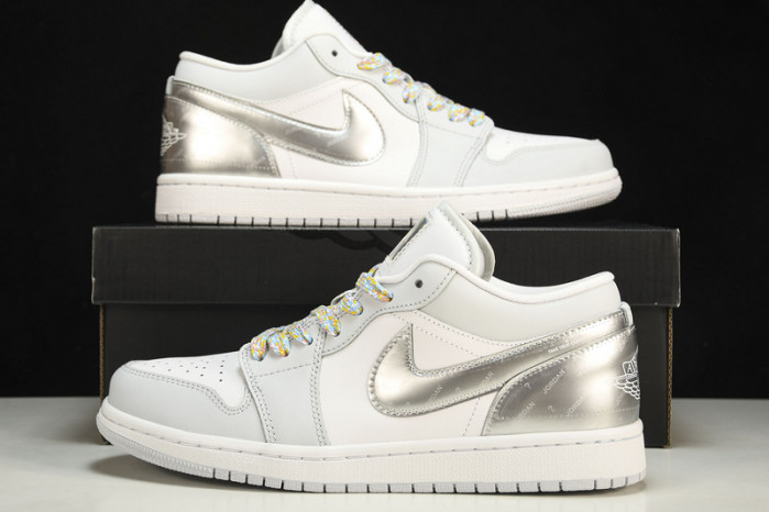 Jordan 1 Low SE Tear Away Silver - DX6070-101