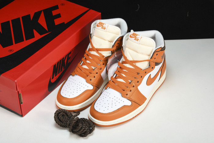 Air Jordan 1 High OG WMNS “Starfish” DO9369-101