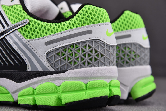 Nike Zoom Vomero 5 "Electric Green"  CI1694-300