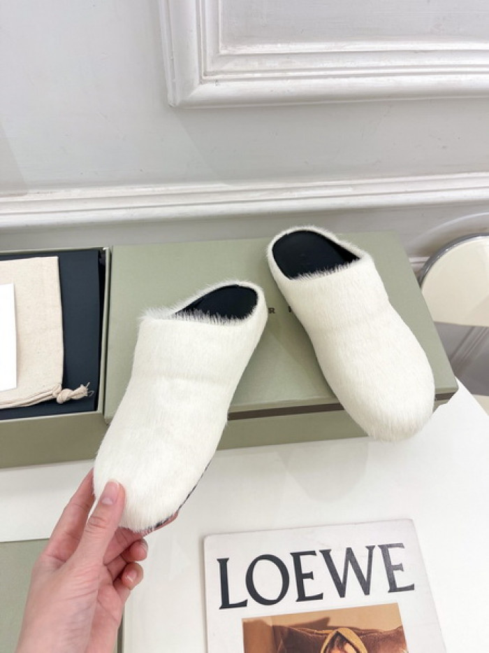 MA SLIDE  WHITE FUSSBETT SABOT LOAFERS COPSHOE MAR-05