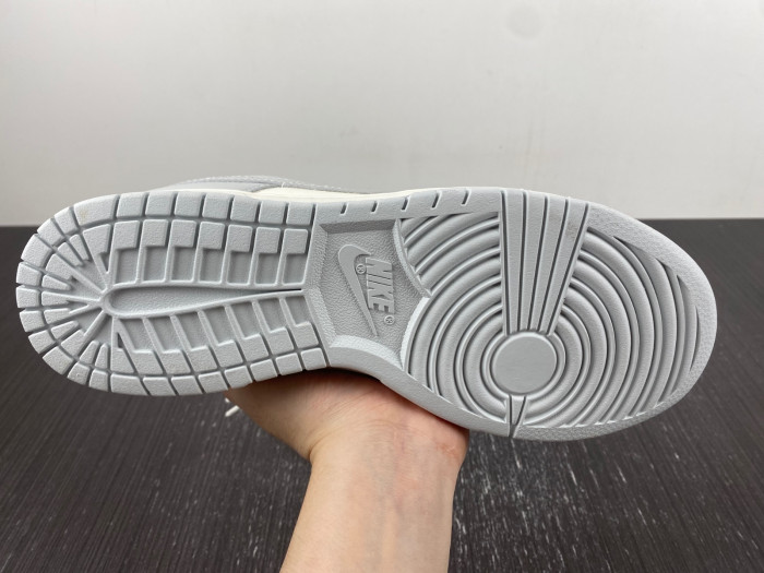 Nike Dunk Low WMNS "Needlework"  FJ4553-133