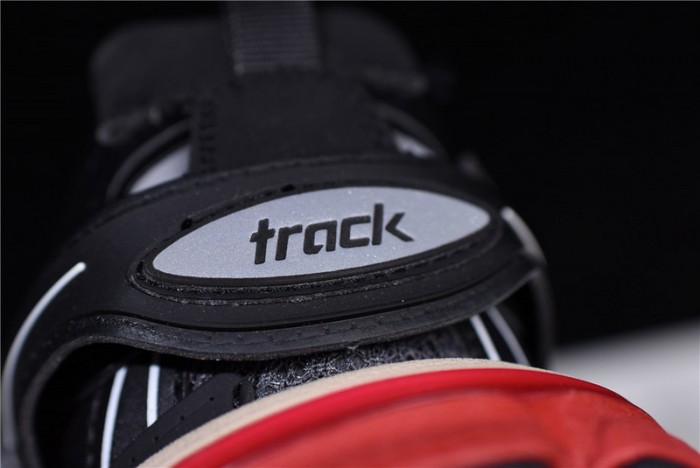 BL Track Black Grey Red 542023  W1GB1 6212