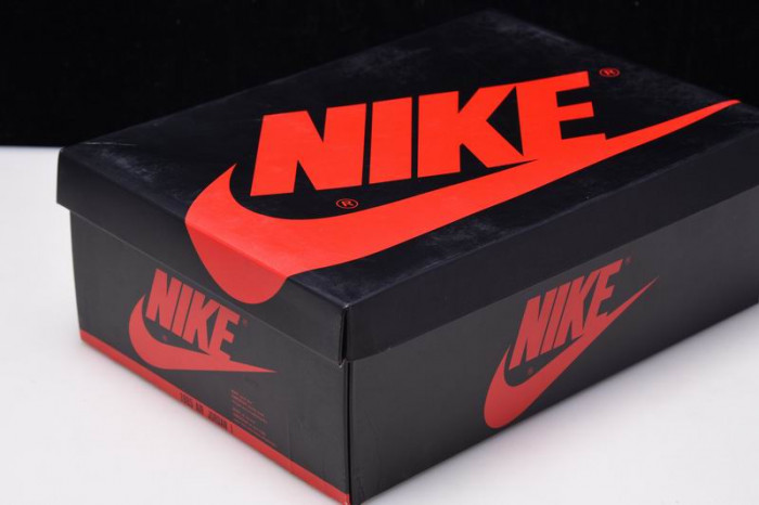 Jordan 1 Retro High Black Satin Gym Red - 555088-060