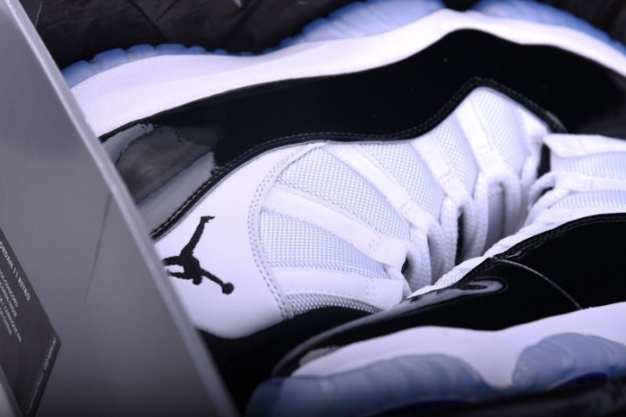Air Jordan 11 "Concord" 2018 378037-100