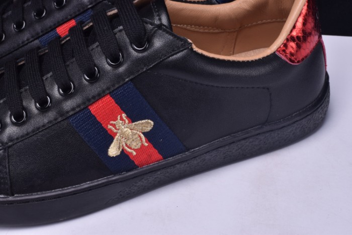 GC Ace Embroidered Low-Top Sneaker black with bee mens 431942-A38G0